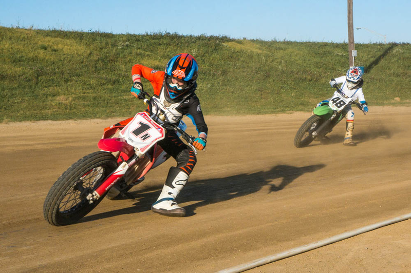 Illustration for article titled How to Find the Right Motorcycle Schooling: All-You-Need-To-Know